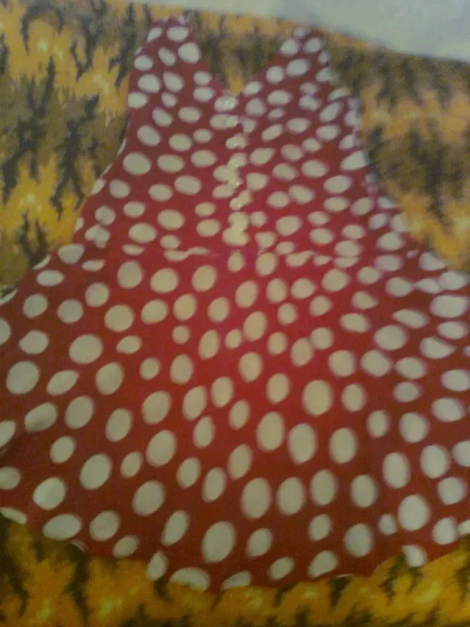 Красивое красное платье в горох из крепдышина сзади на пуговицах 5