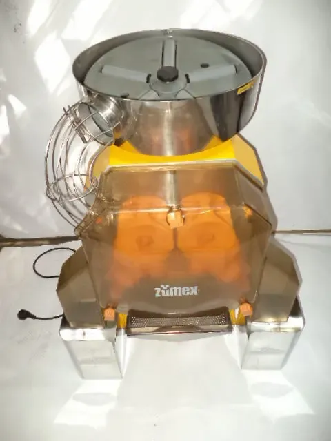 Соковыжималка Zumex, б у в рабочем состоянии. 5