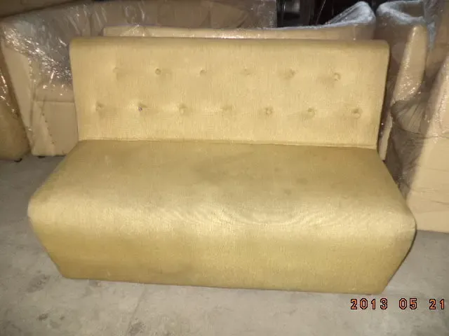 Диваны и барные табуреты, б у в хорошем состоянии. 6