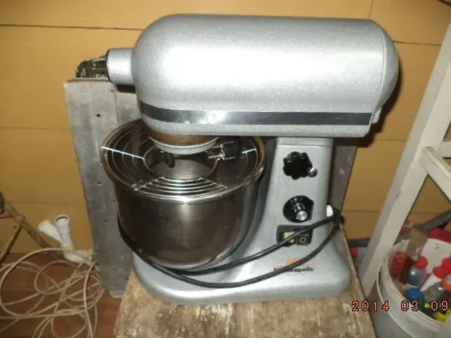 Кремовзбивальная машина Sigma, б у в рабочем состоянии.