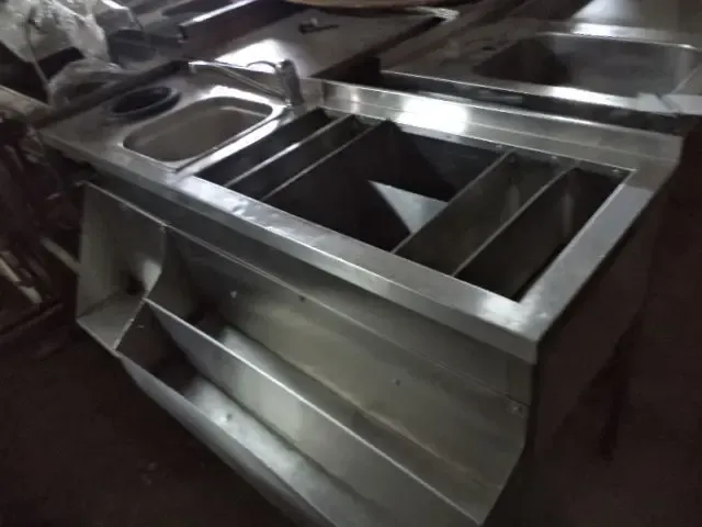 Барная станция  б у в хорошем состоянии