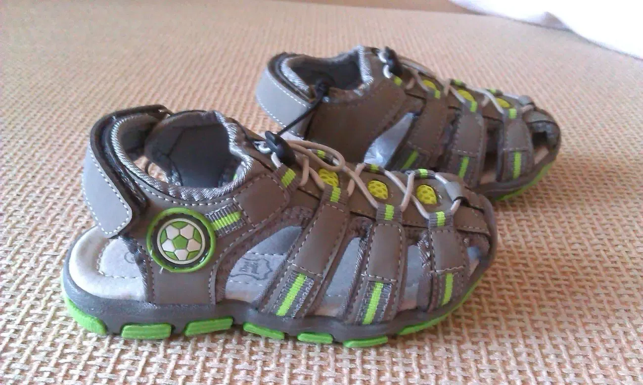 Детские сандалии для мальчиков
