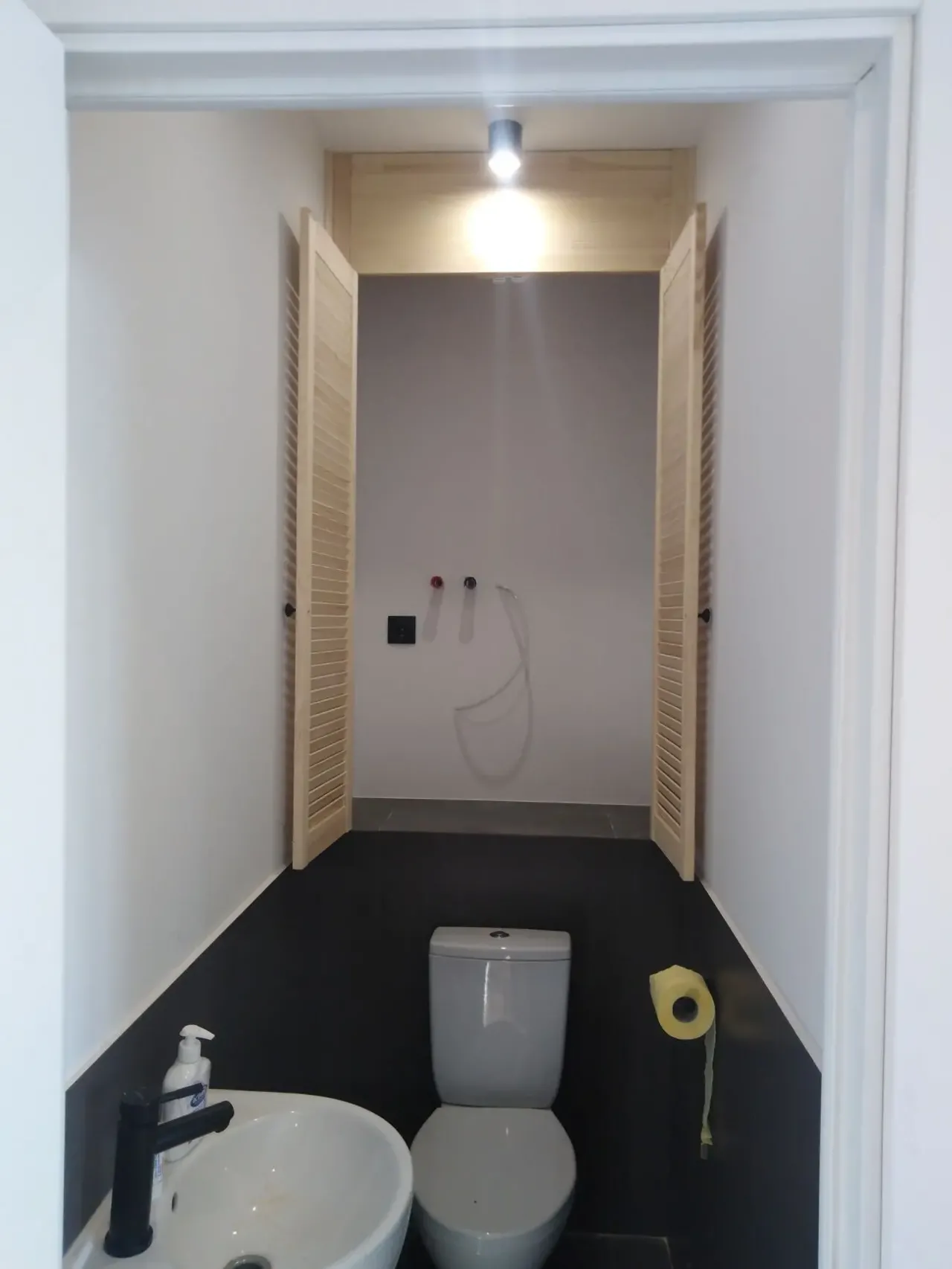 шкаф в туалет 6