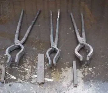 Клещи кузнечные 3