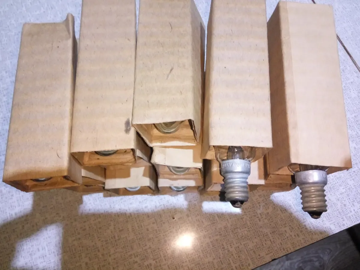 Лампа накаливания 245 в 40 ват.Ссср