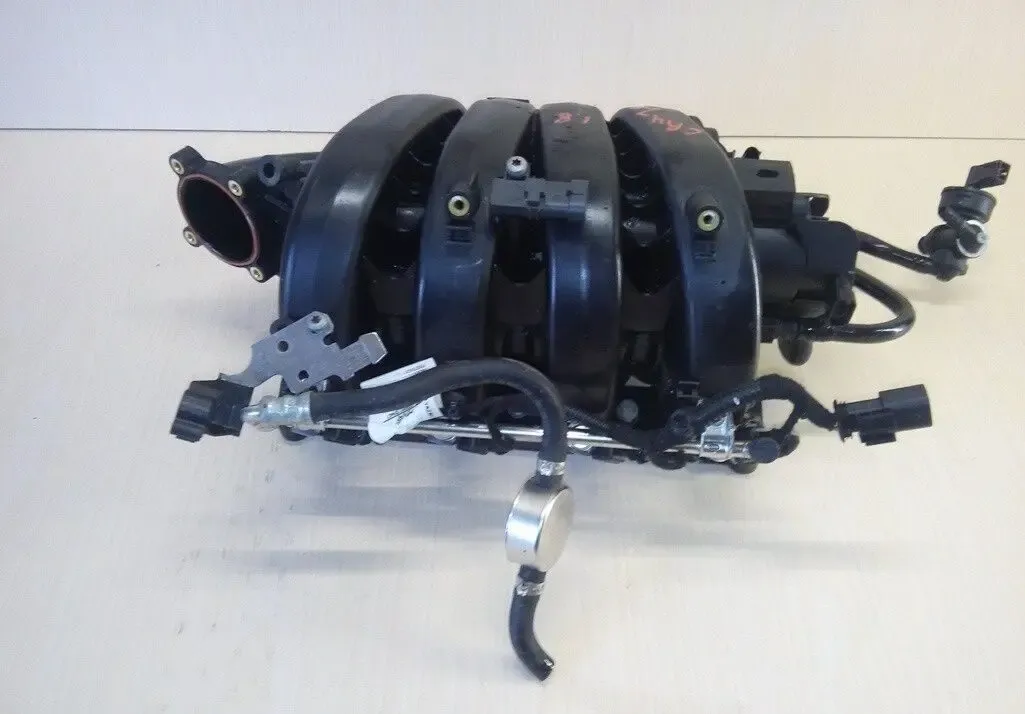 Коллектор впускной Chevrolet Cruze 1.8 бензин 2