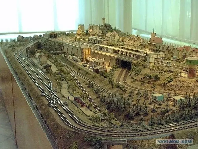Куплю железную дорогу производства Германии времён СССР. 10