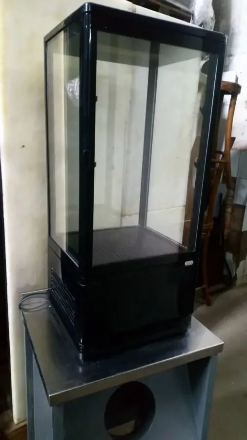 Холодильная витрина Butchers, настольная, 2 полки 2