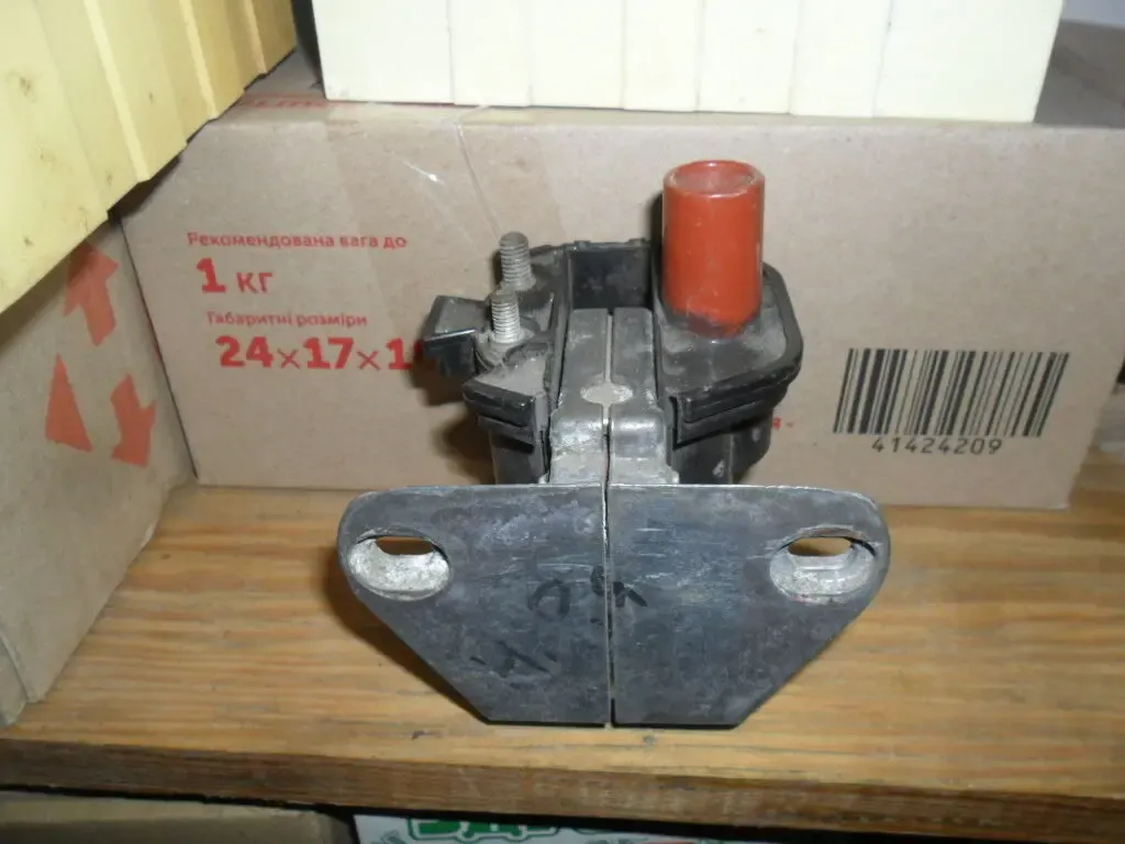 Катушка зажигания Мерседес, Mercedes 0001585603, BOSCH 0221501374 4