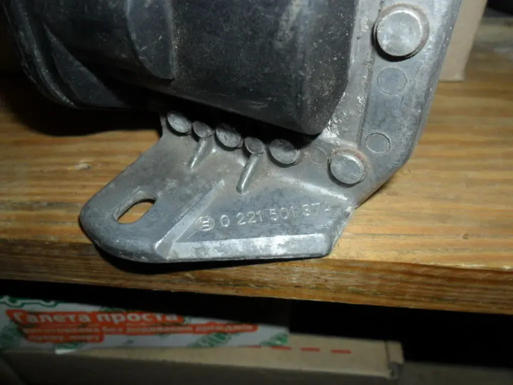 Катушка зажигания Мерседес, Mercedes 0001585603, BOSCH 0221501374 5