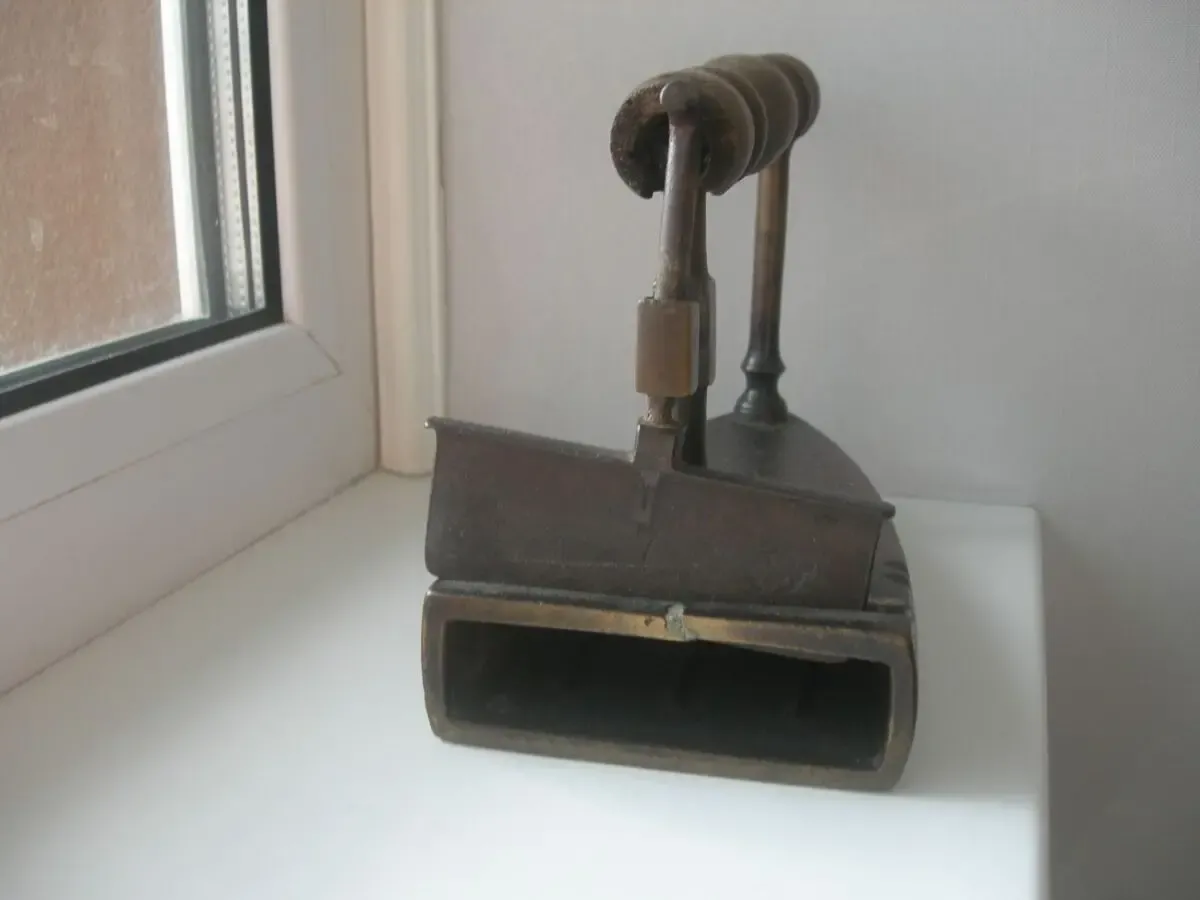 Антикварный утюг, бронза, бронзовый, Дания 4