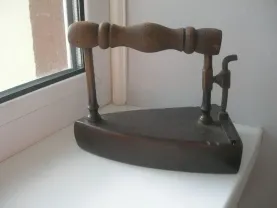 Антикварный утюг, бронза, бронзовый, Дания