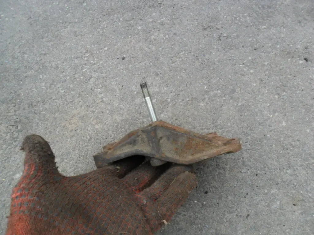 Кронштейн двигателя Форд Эскорт, Ford 91AB-10153-AB, оригинал 8