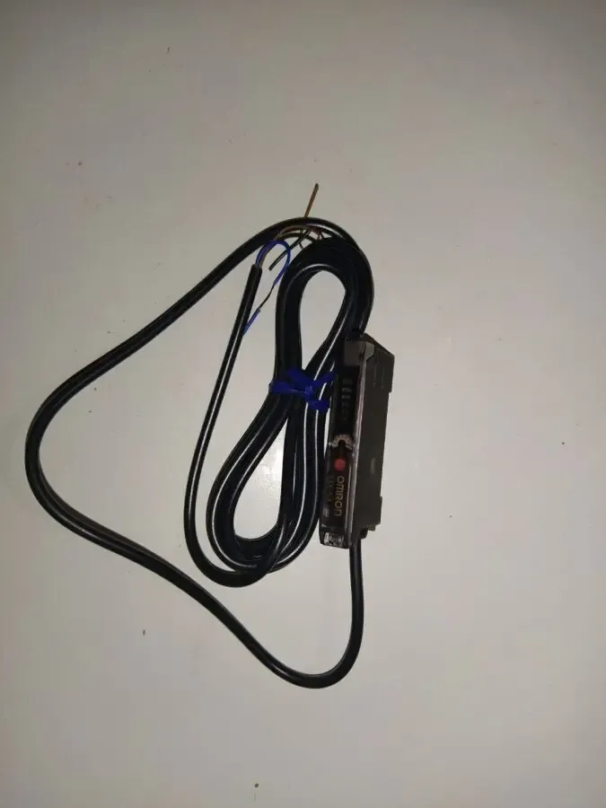 ОПТОВОЛОКОННЫЙ УСИЛИТЕЛЬ Omrom E3X -NA41