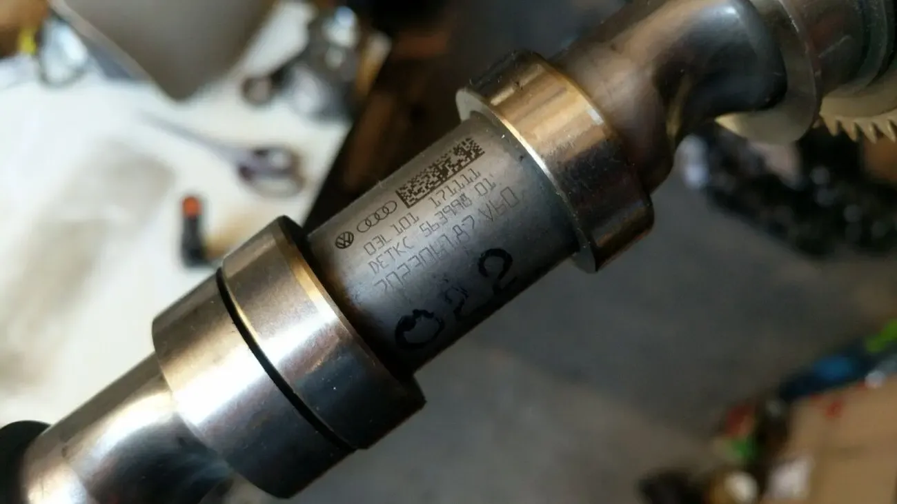 03L109021E 03L 109 021 E 03L109021 03L115369 03L102B 03L102 распредвал 2