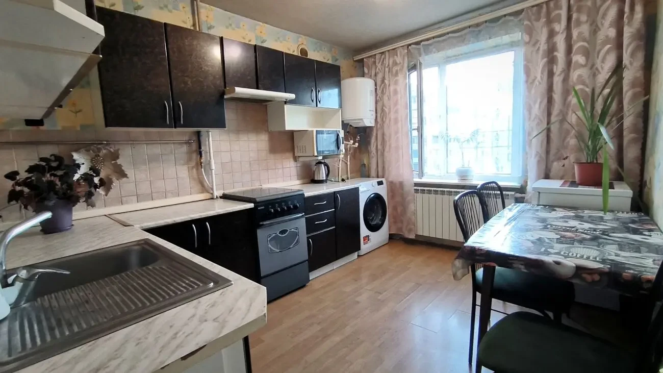 Посуточно ж/м Солнечный, ТЦ Вавилон, wi-fi. Почасово. Ул. Бехтерева! 9