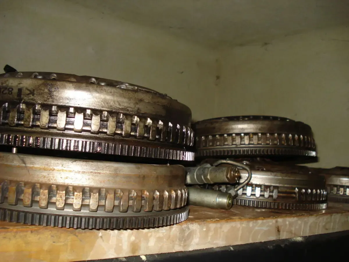 Коробка передач Демпфер Корзина Сцепление VOLVO V40 S40 1.9 DTI Вольво 2