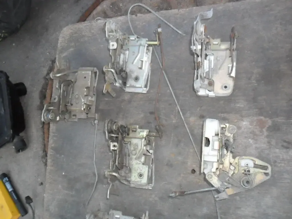 Замки дверные Опель Аскона С, передние, задние GM, Opel Rekord, Ascona 2