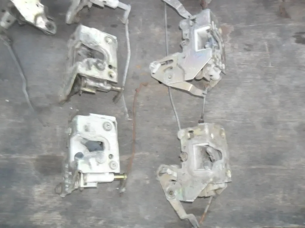 Замки дверные Опель Аскона С, передние, задние GM, Opel Rekord, Ascona 6