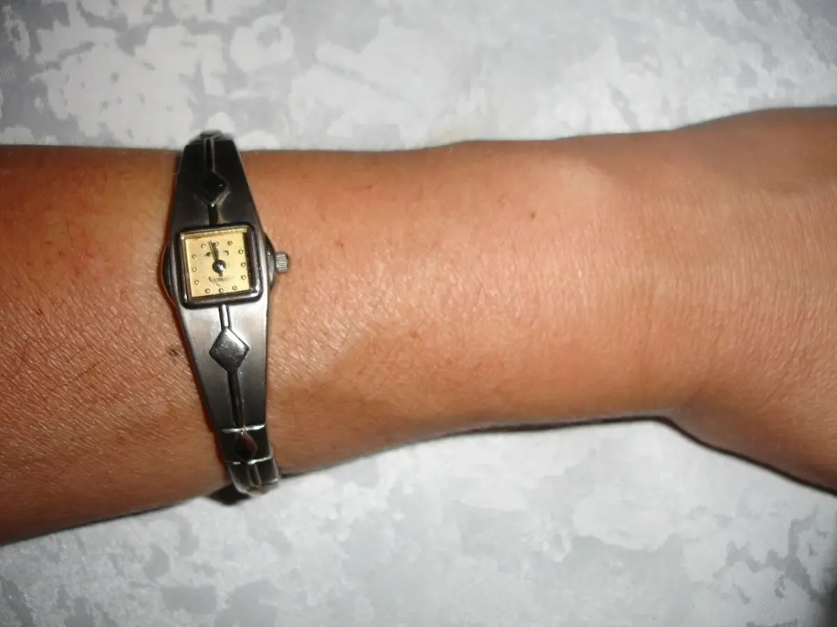 Часы/годинник Gucci, жіночий, наручний, б/в, не робочий, батарейка 7