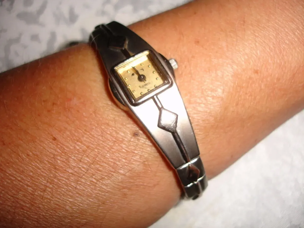 Часы/годинник Gucci, жіночий, наручний, б/в, не робочий, батарейка 5