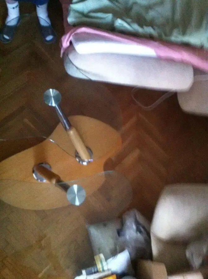 Предлагаю стеклянный фуршетный стол, эксклюзив 4