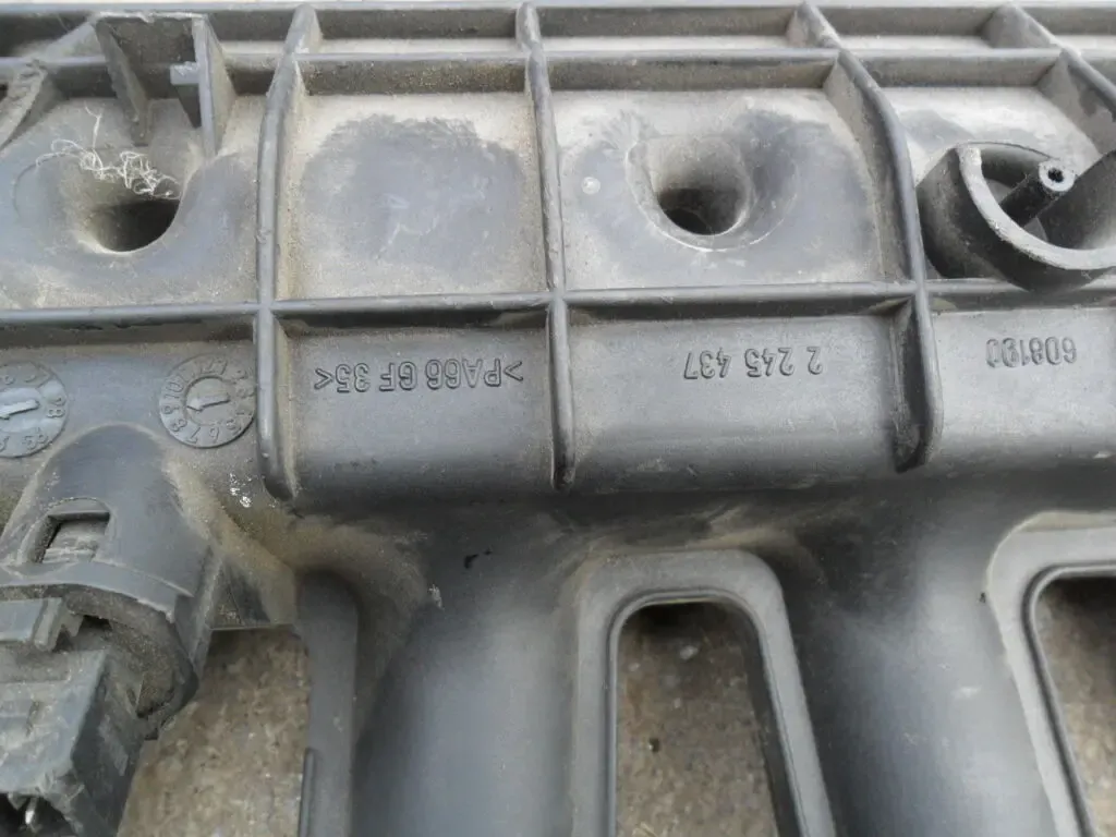 Коллектор впускной БМВ E36, 1.8tds, BMW 2245437, BMW 11612245437 4