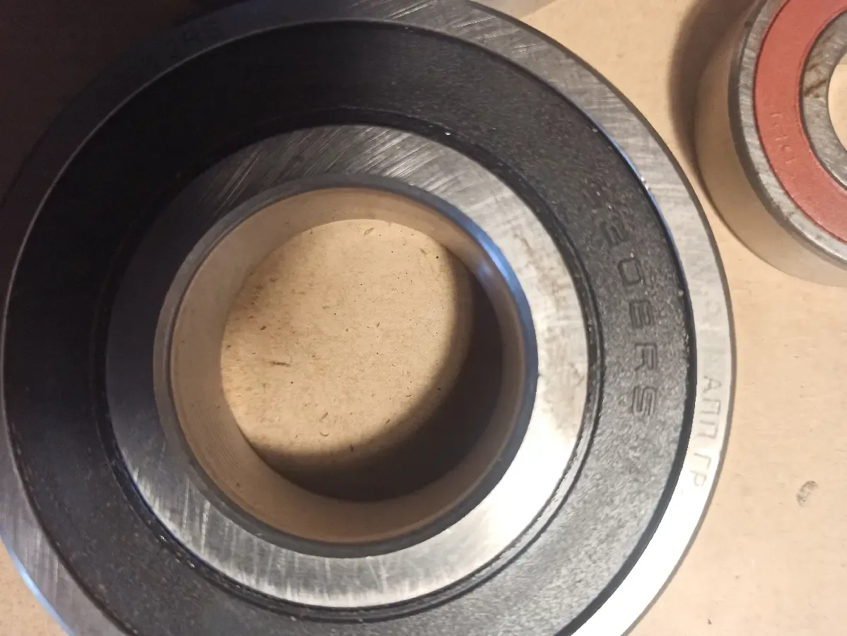 Подшипники 6204, 6308, 6309 а также  очень  малых размеров