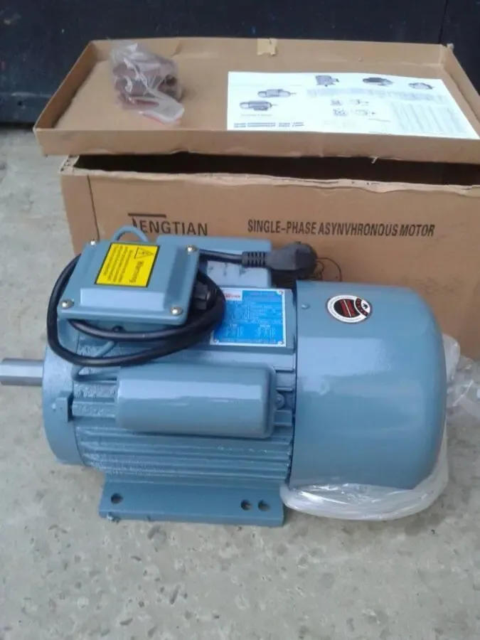 Электродвигатель однофазный 3 квт 3000 об/мин 220В новый