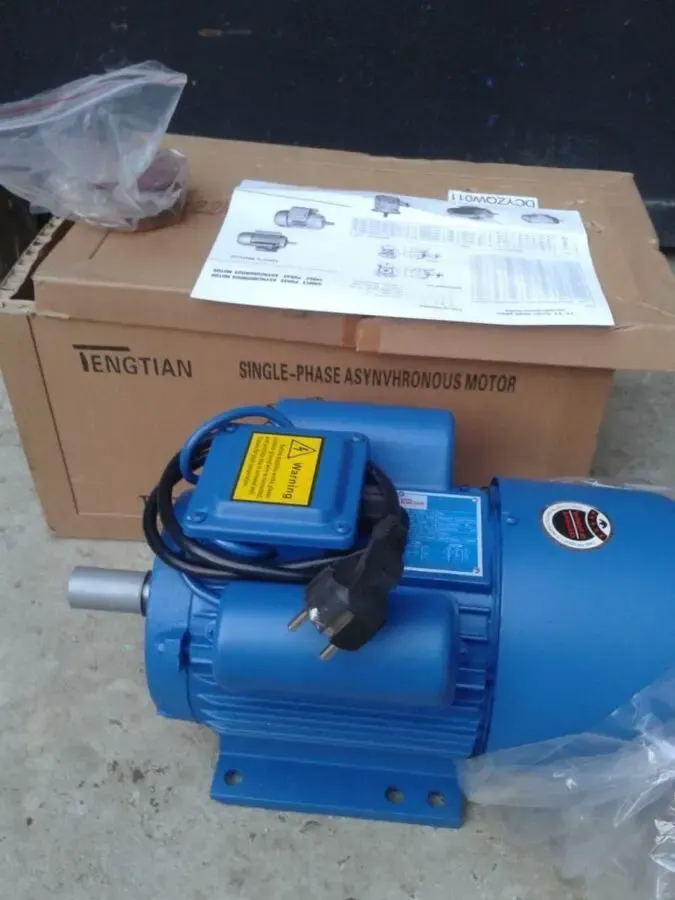 Электродвигатель однофазный 3 квт 3000 об/мин 220В новый 6