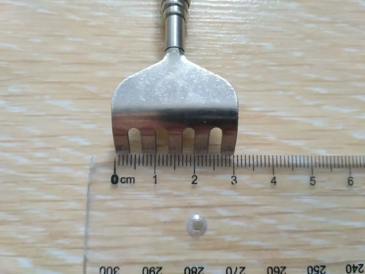 Чесалка для спины телескопическая ,Спиначёс 6