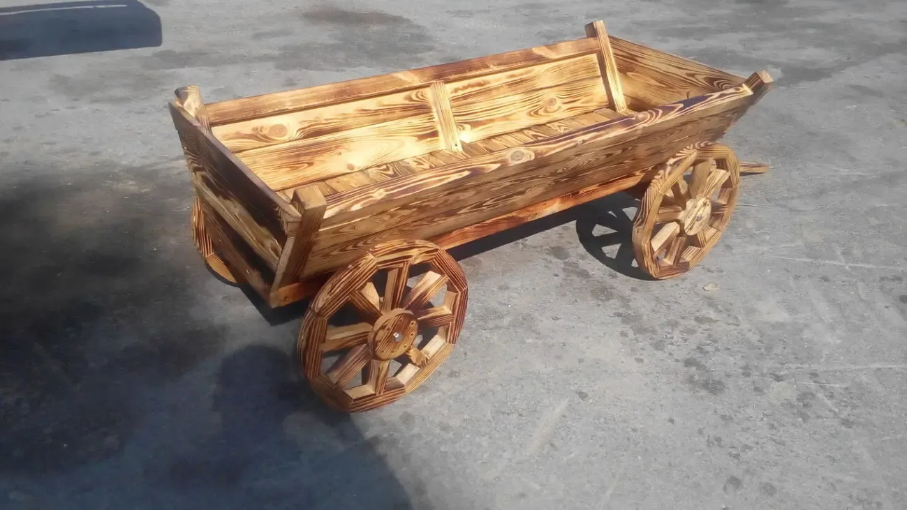 Деревянная повозка. Телега из дерева. Телега деревянная. 8