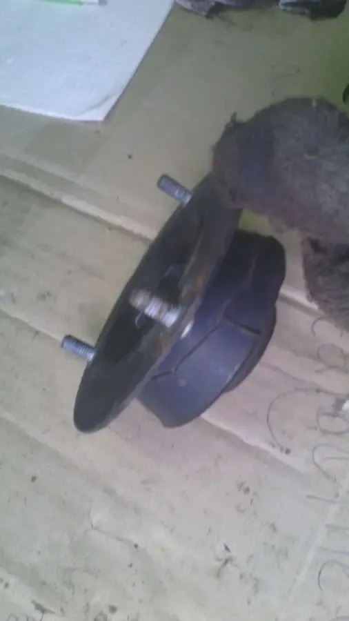 Верхняя опора передней стойки 1125176 бмв е-30, оригинал 5