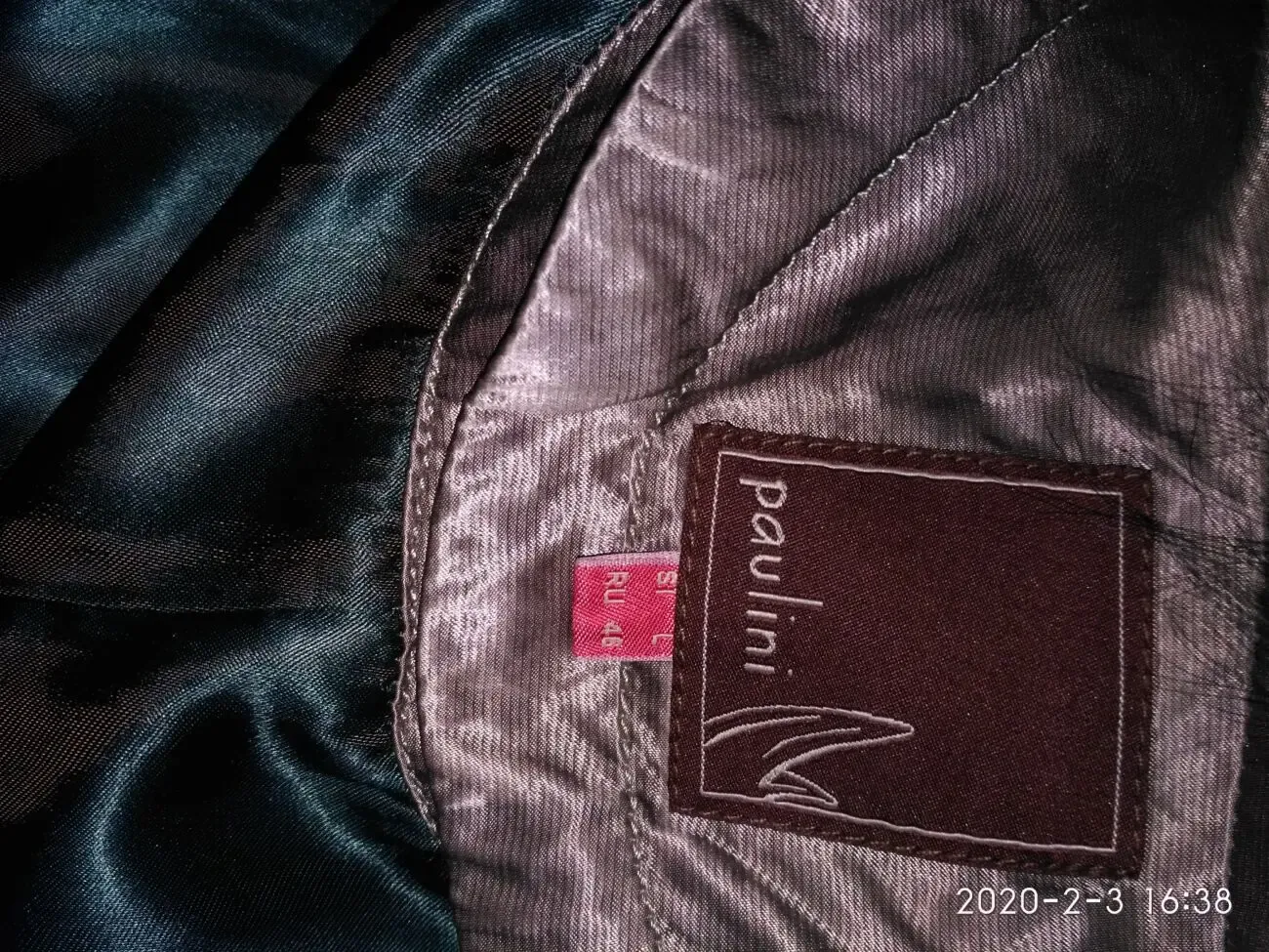 Продам новые всесезоные куртки 7