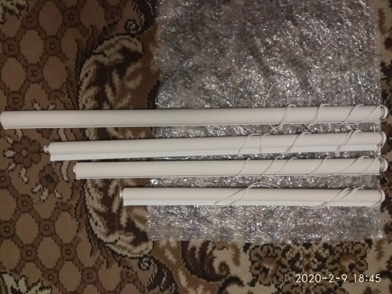 Роллеты белые 2