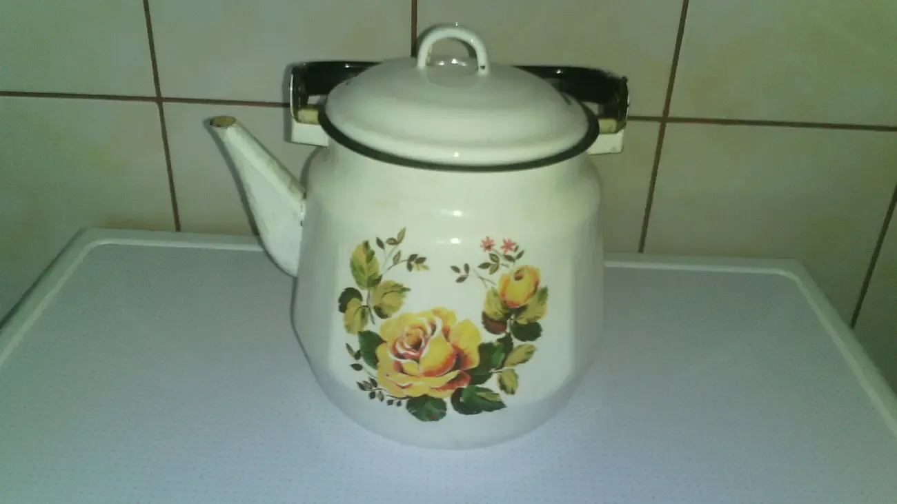 Чайник эмалированный СССР. 5