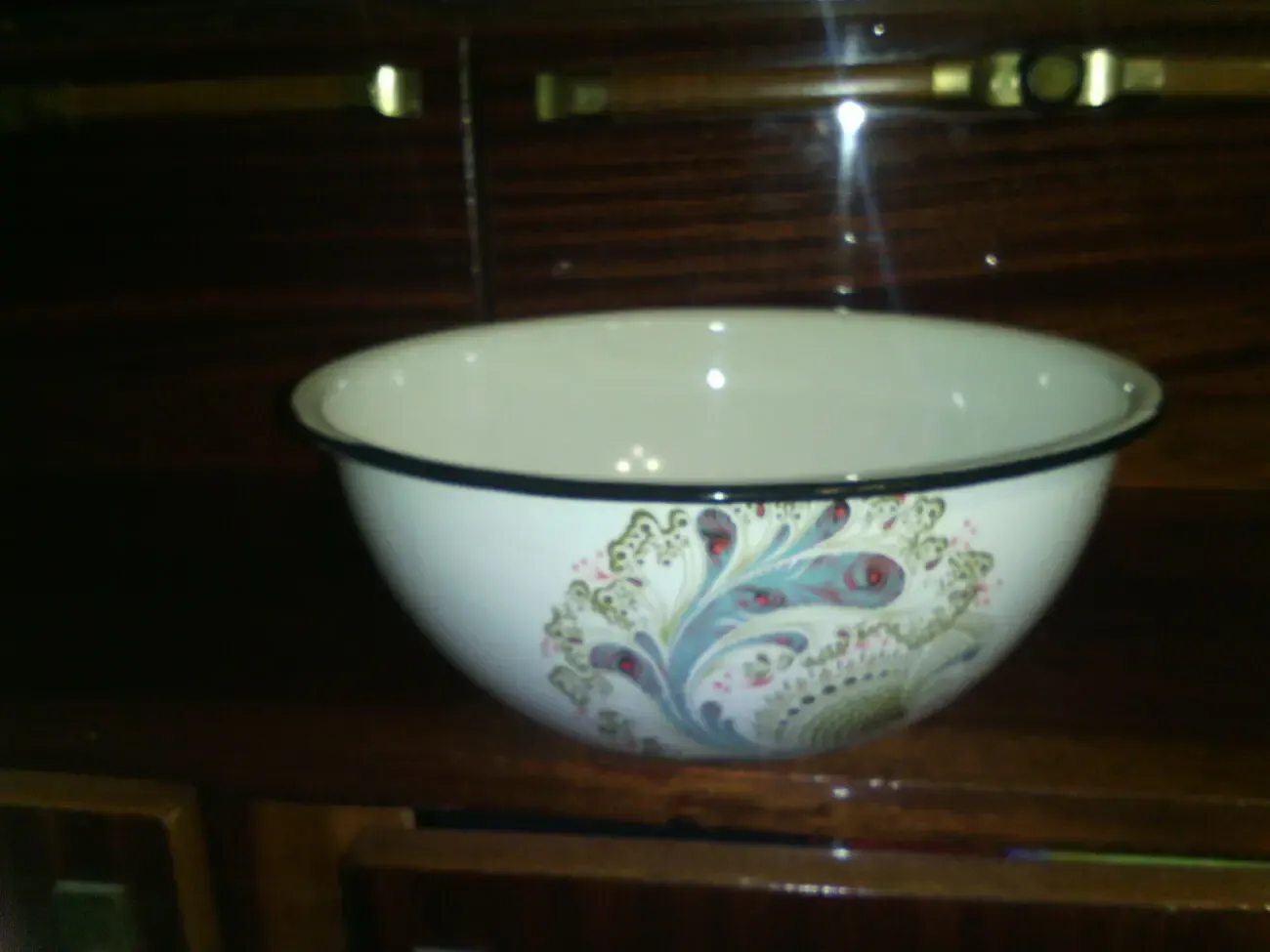 Миски большие. 4