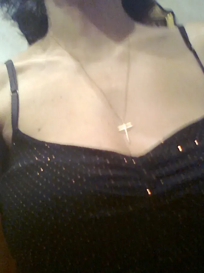 Красивая майка с золотистым блеском  .Италия. р.44-46 3