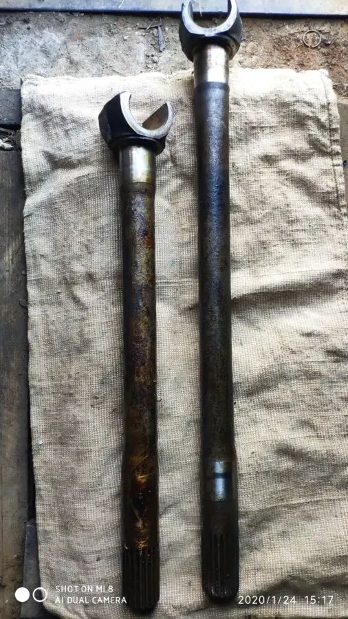 Піввісь переднього мосту Урал-4320