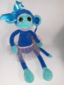 Плюшевая обезьянка ручной работы.