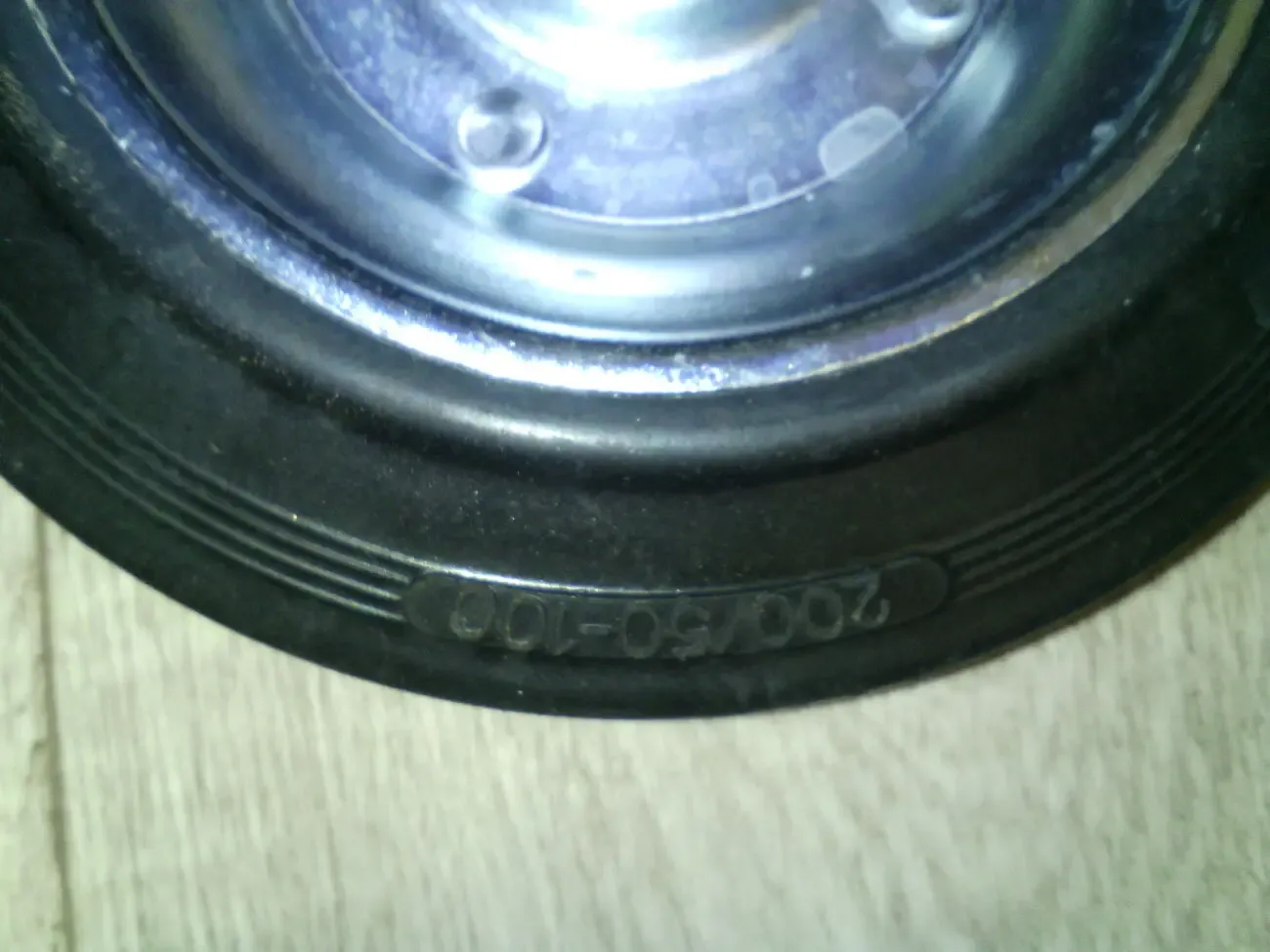 Подкатное  колесо для прицепа. 2