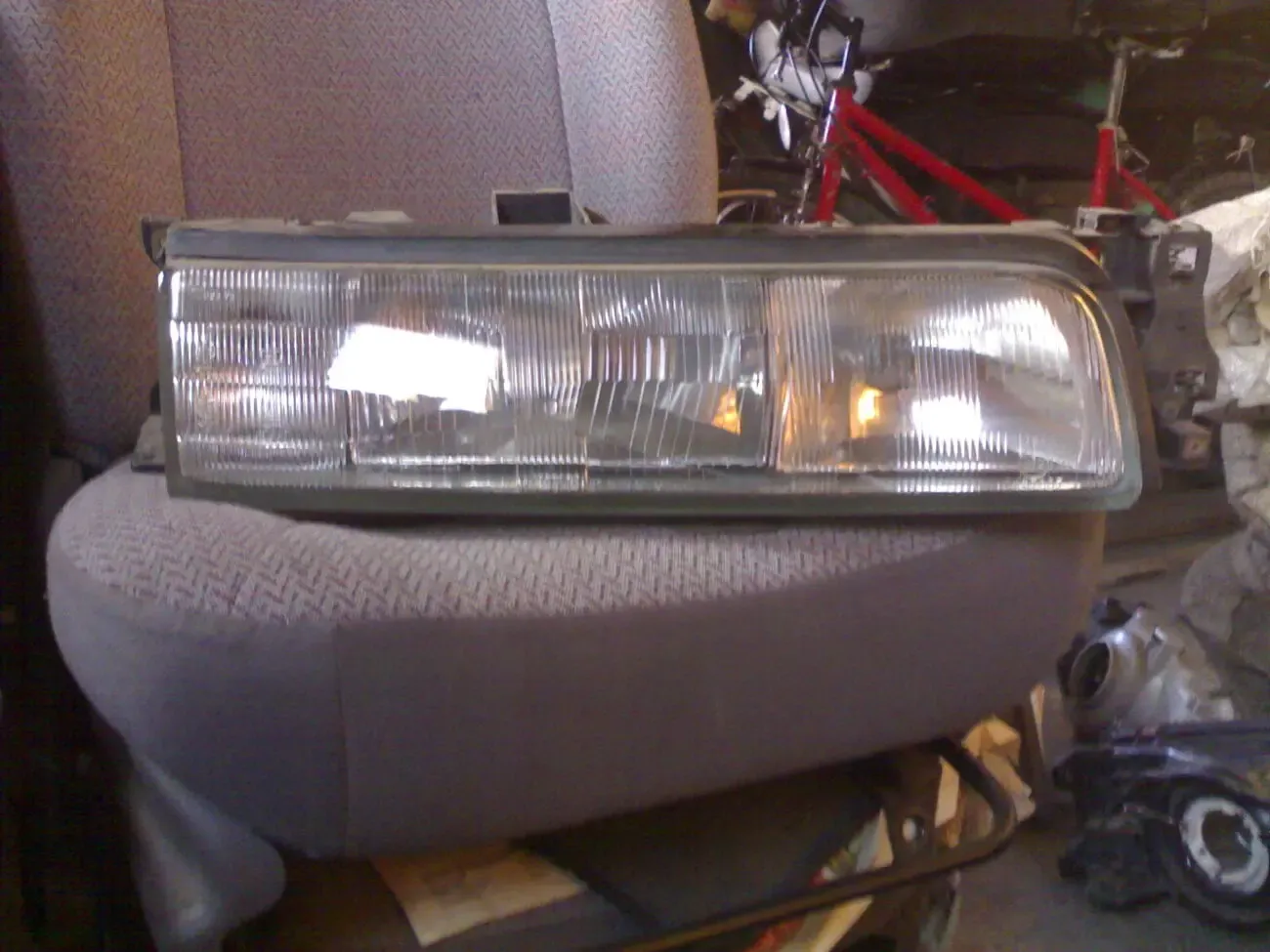 Фары передние  Mazda 626 Gd