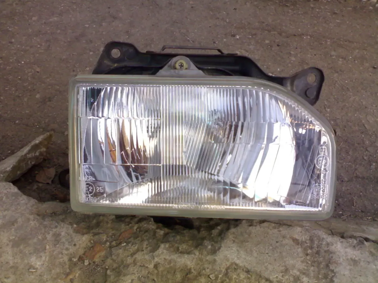 Фары передние  Mazda 121 88-91 г 2