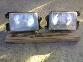 Фары передние  Mazda 323 Bd 80-85 г