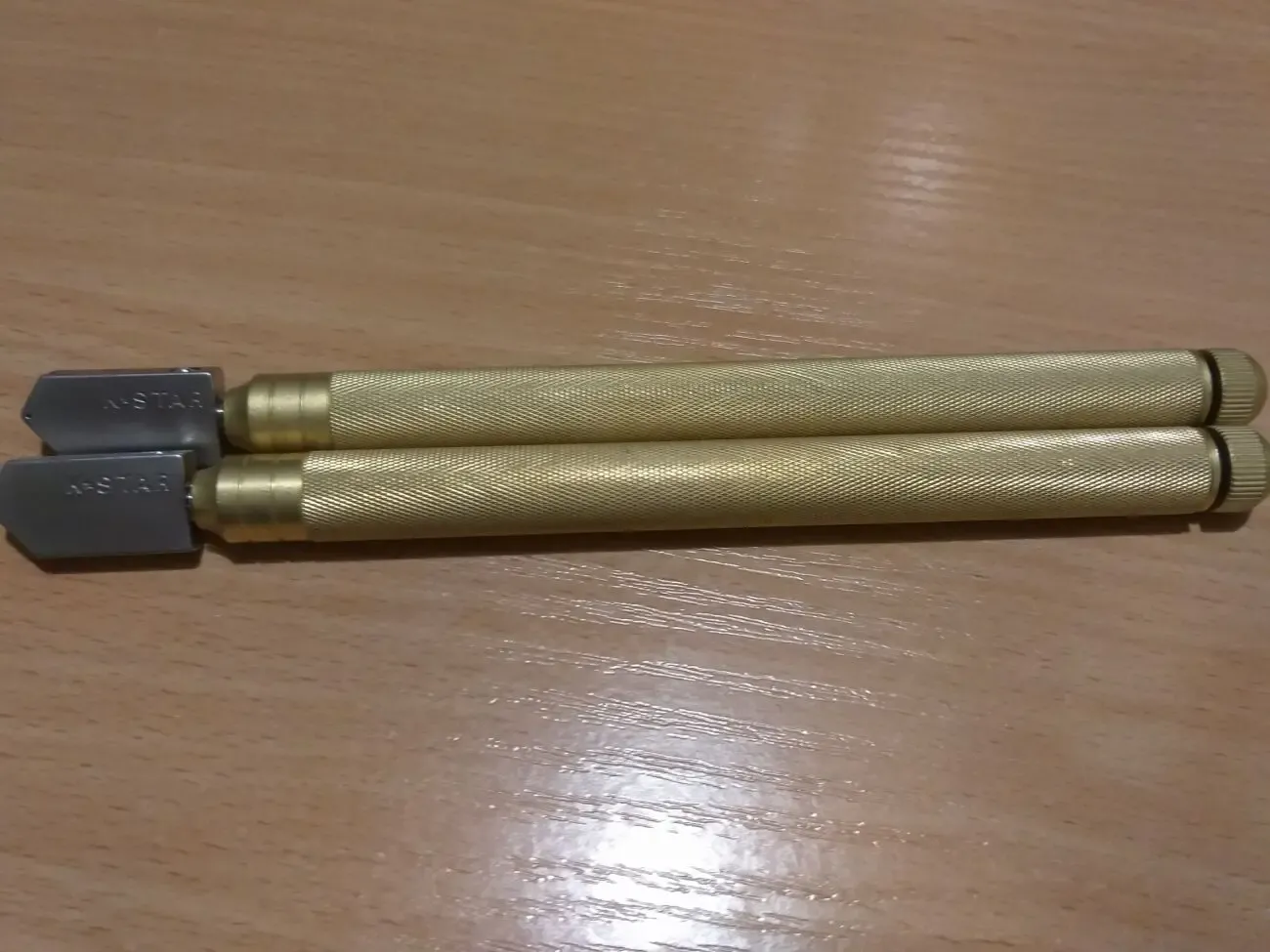 СТЕКЛОРЕЗ K-STAR (копия). 5