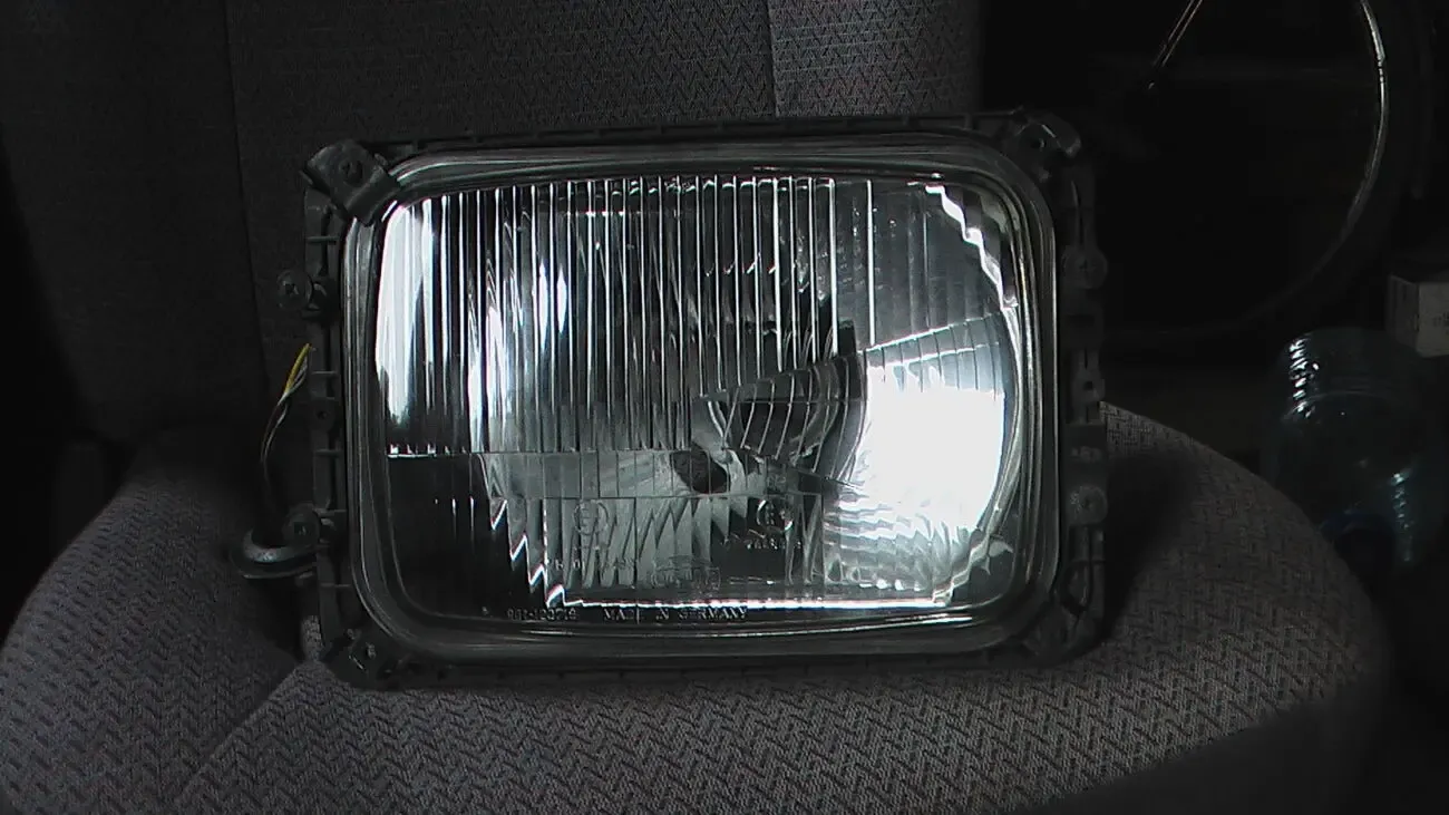 Фары передние Mercedes 207-410 77-95 г бус