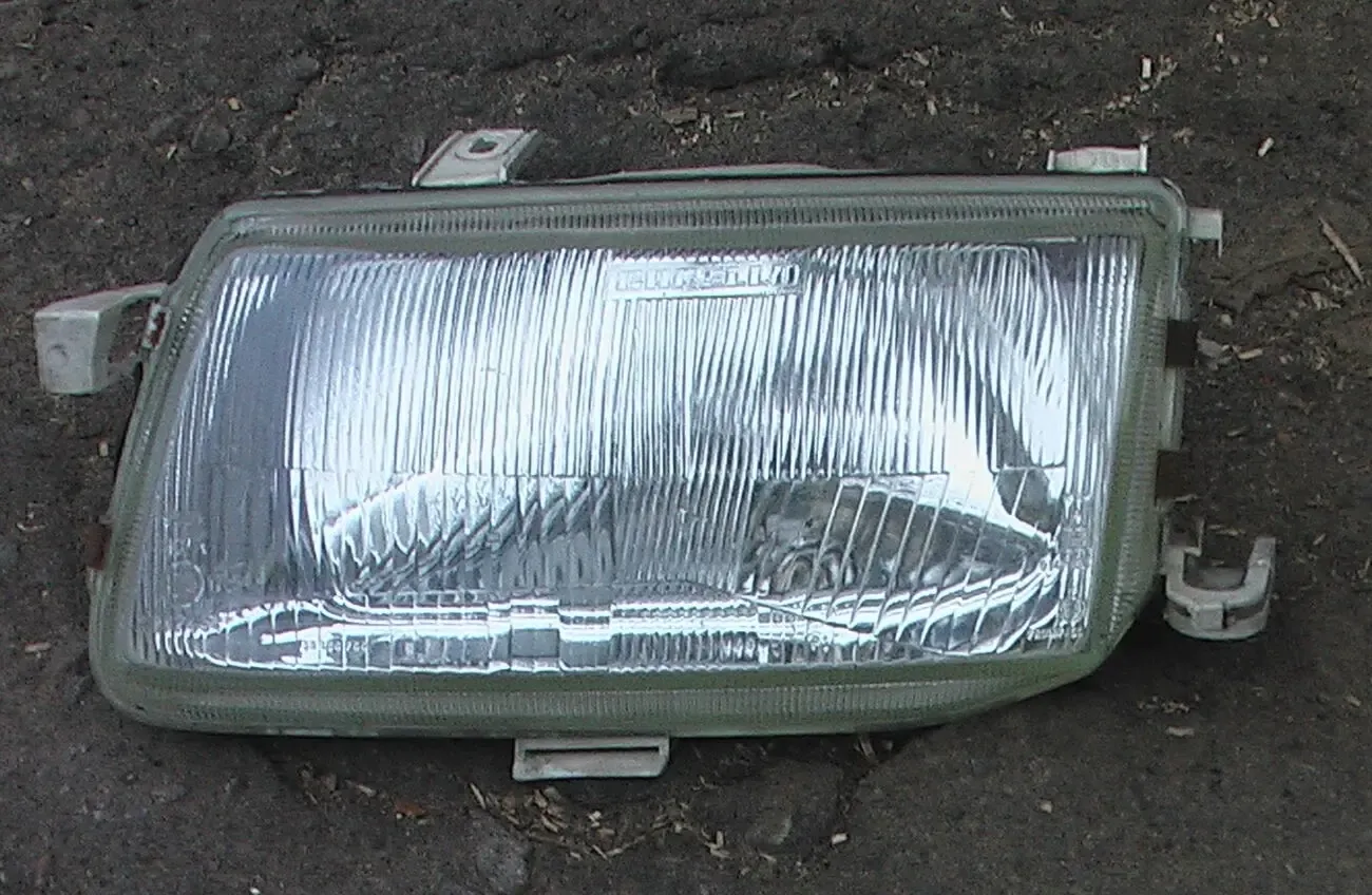 Фары передние Opel Astra-f 2