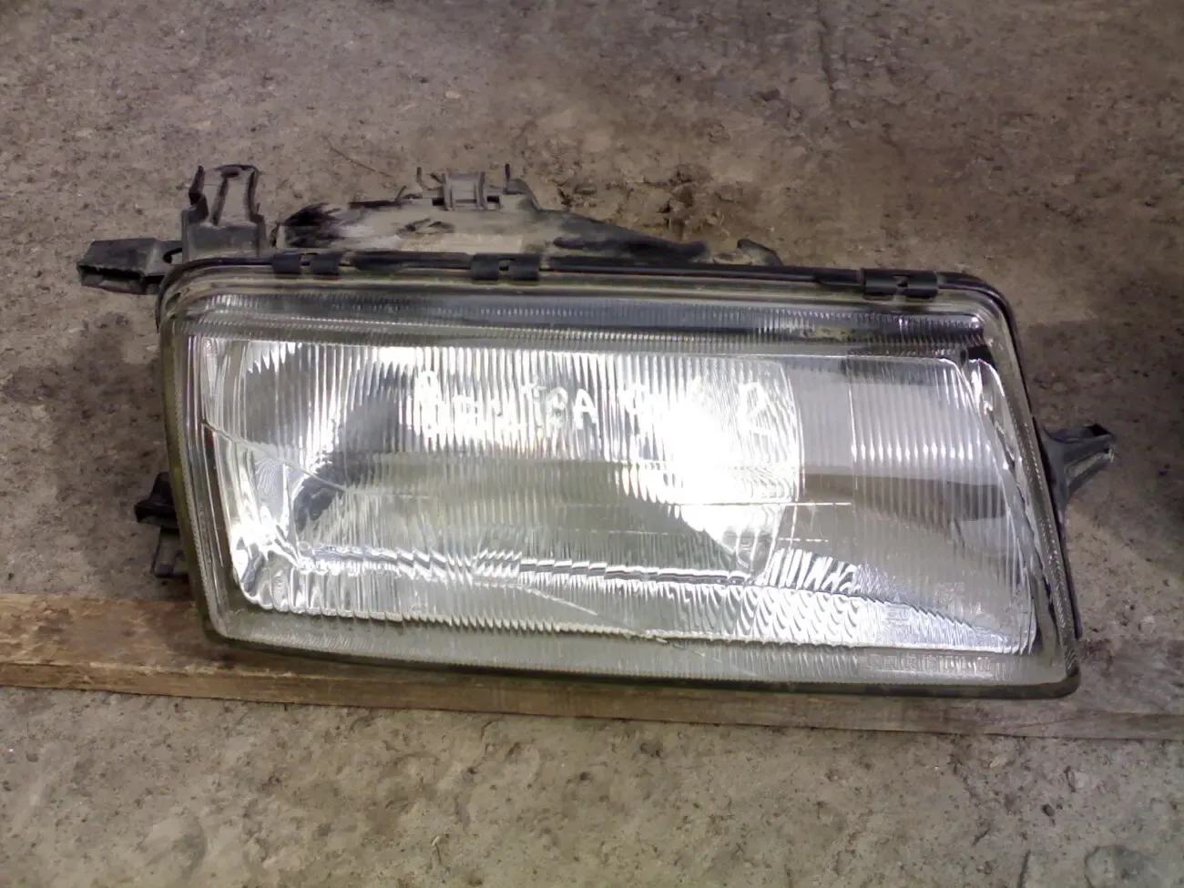 Фары передние  Opel Vectra-a 4