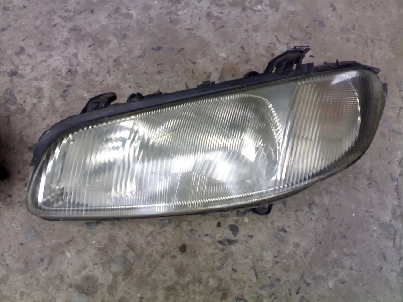 Фары передние  Opel Corsa-b 5