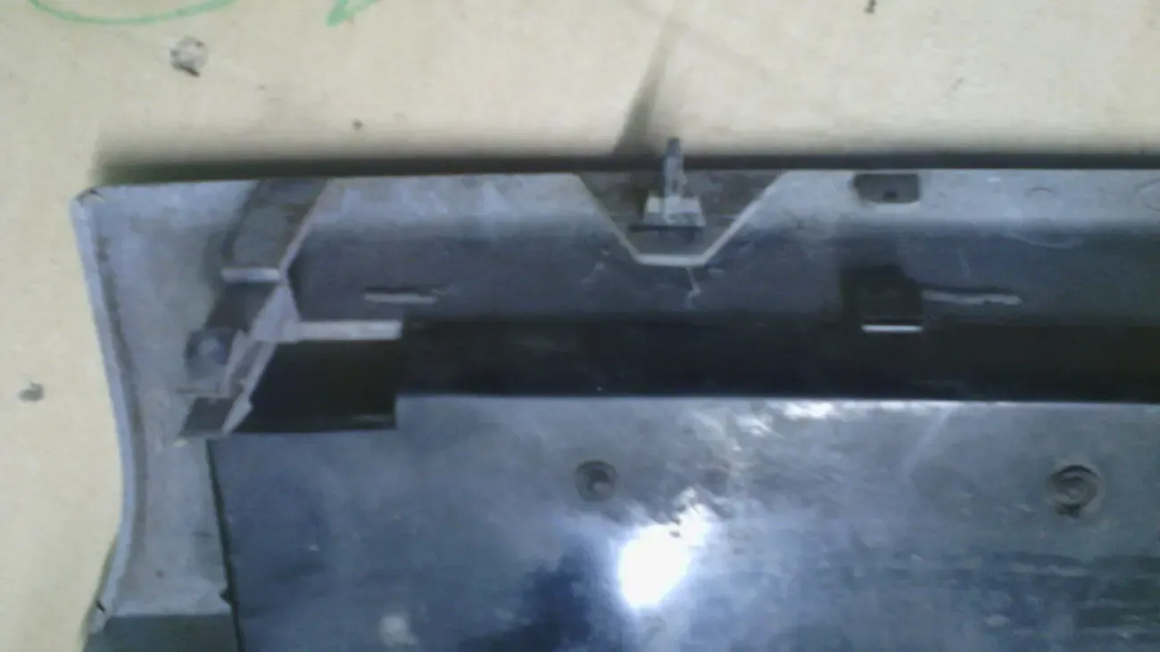 Решетка передняя 90bg-8a133-bbw Форд Сиерра 90-г.в. оригинал 4